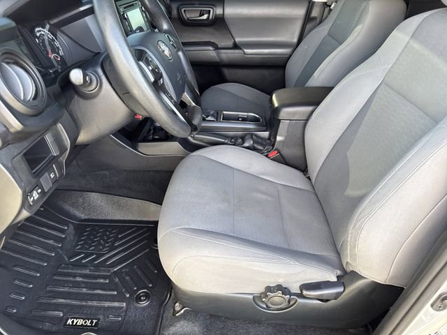Used 2019 Toyota Tacoma SR image 8