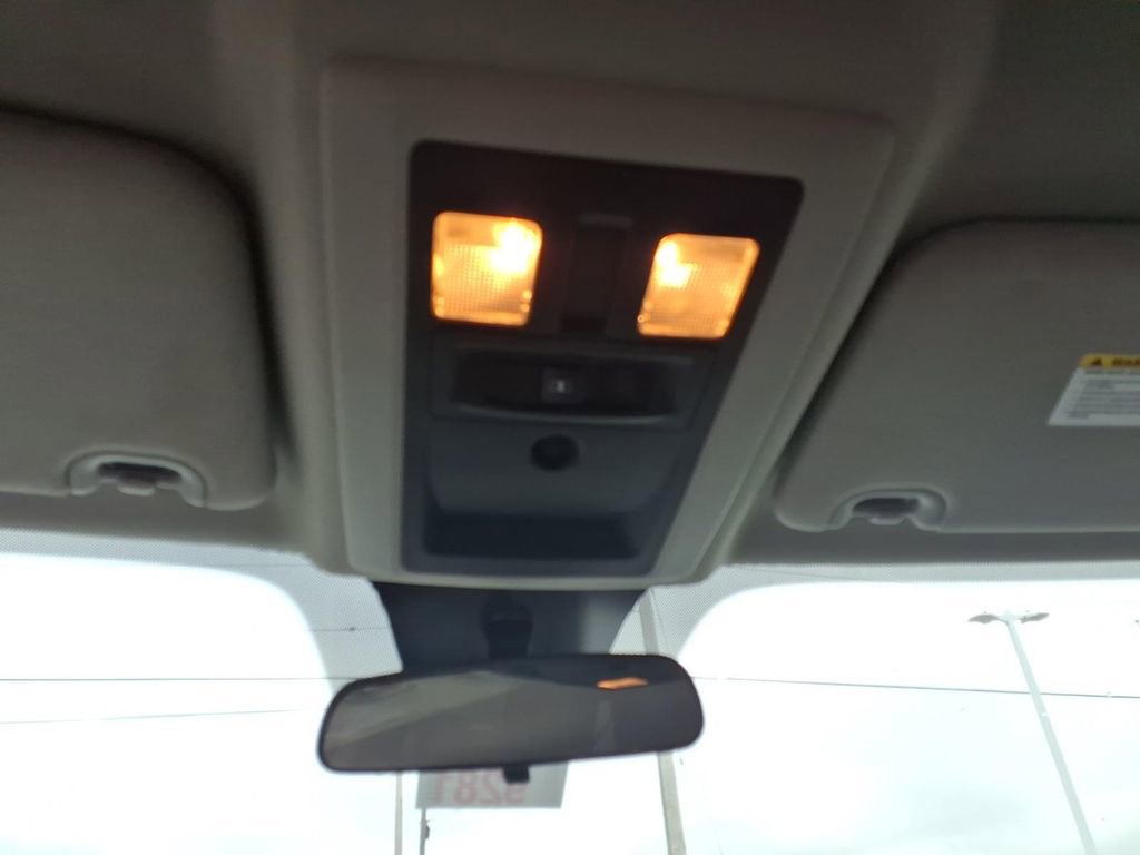 Used 2018 RAM 1500 Classic SLT image 24