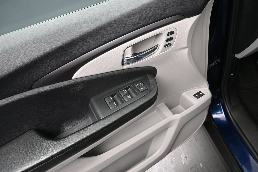 Used 2021 Honda Pilot EX-L image 16