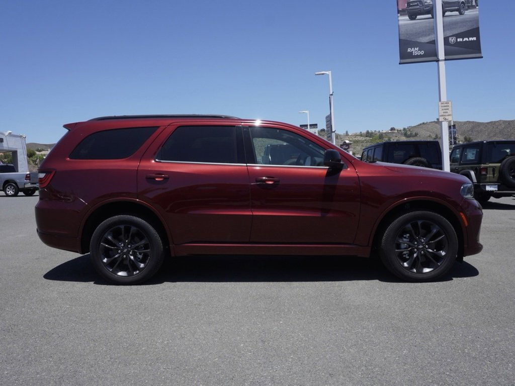 New 2024 Dodge Durango SXT w/ SXT Blacktop Group image 3