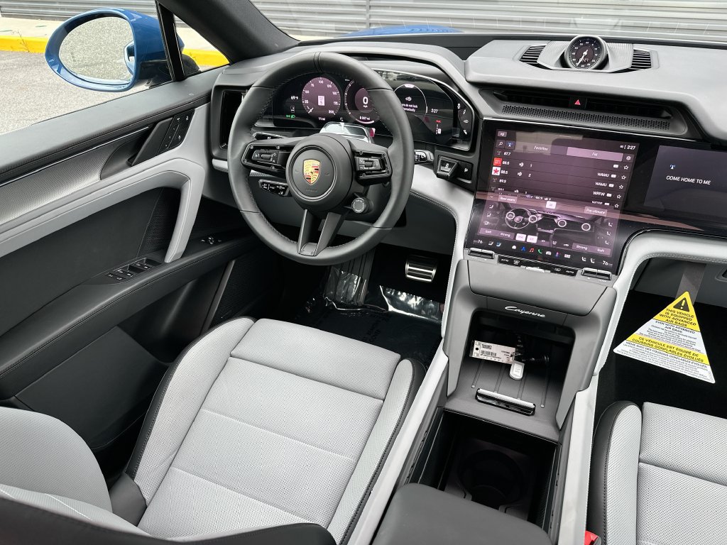 New 2026 Porsche Cayenne Electric AWD/4WD image 25