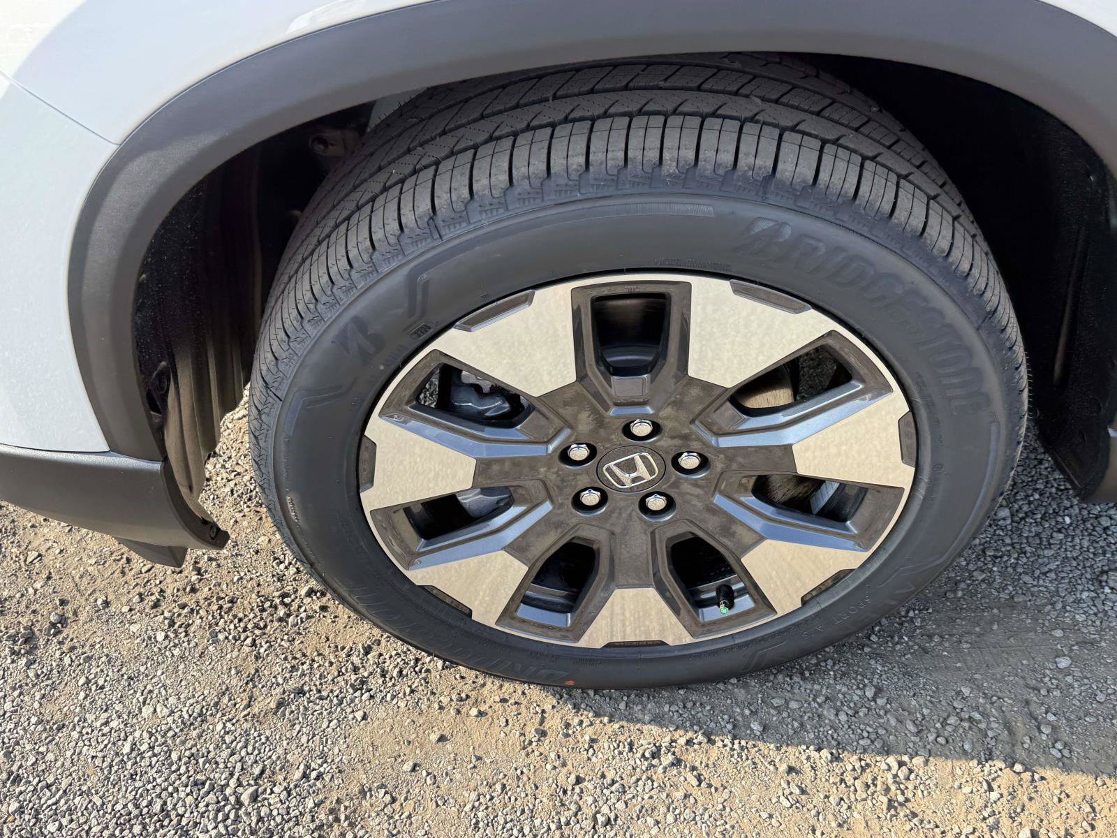 New 2026 Honda Pilot Touring image 7