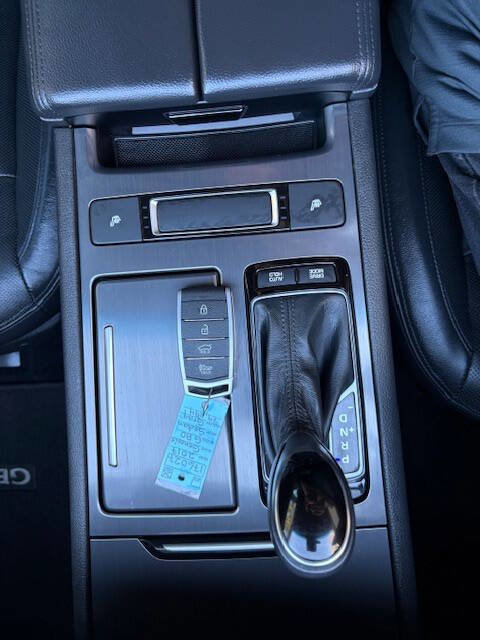 Used 2017 Genesis G80 3.8 image 20