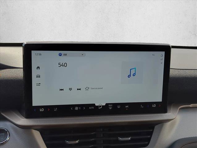 New 2025 Ford Explorer Active w/ Active Comfort Package image 11