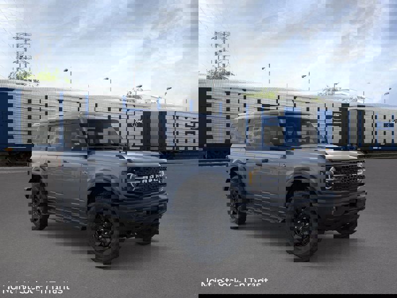 New 2025 Ford Bronco Outer Banks image 7