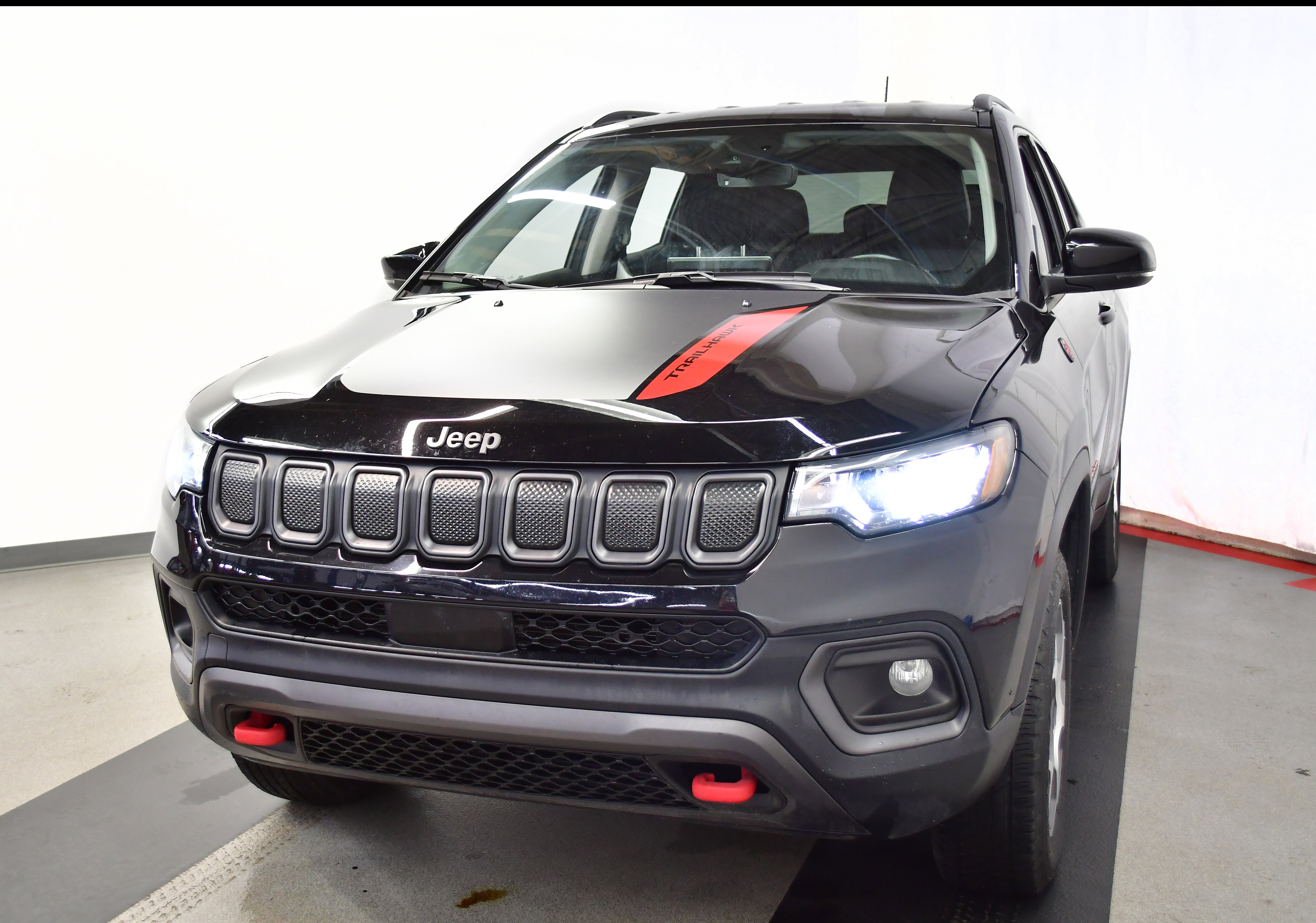 Used 2022 Jeep Compass Trailhawk w/ Trailhawk Convenience Group image 4