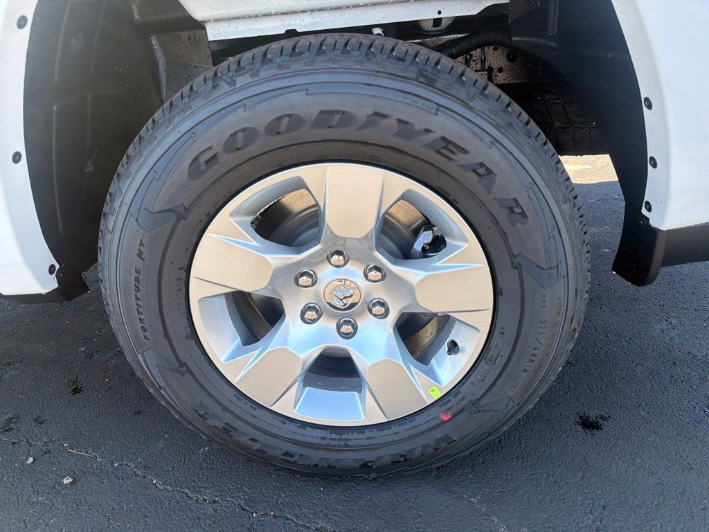 New 2027 RAM 1500 4x4 Crew Cab image 13