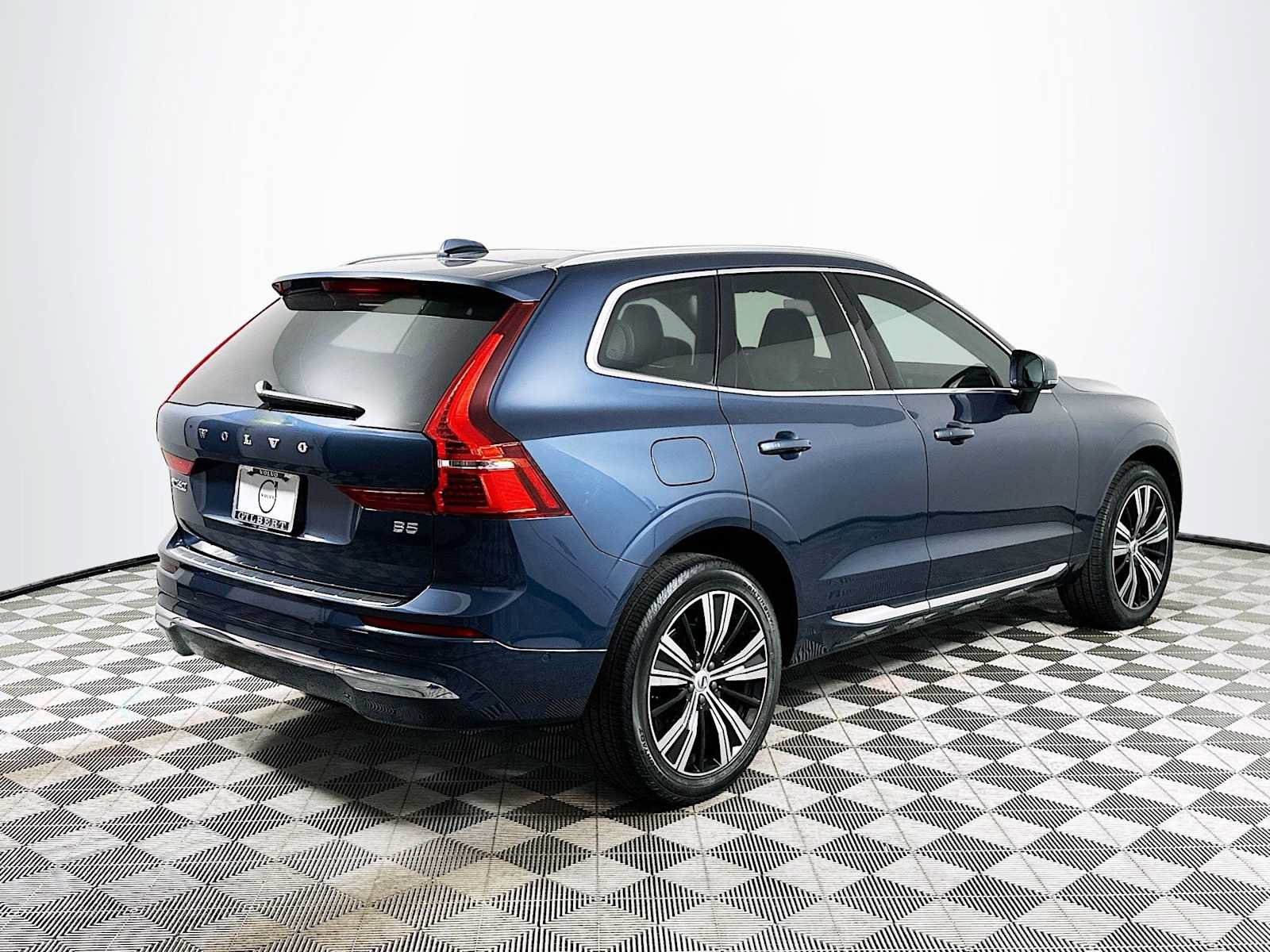 Used 2023 Volvo XC60 B5 Plus w/ Protection Package Premier FWD image 7