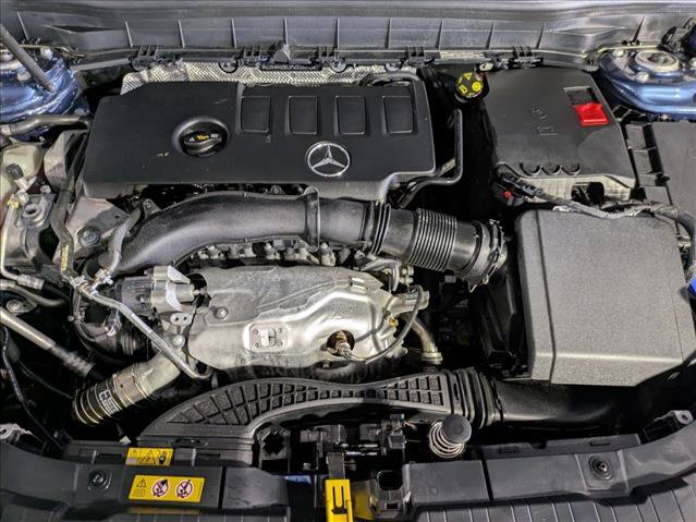 Used 2023 Mercedes-Benz GLB 250 image 27