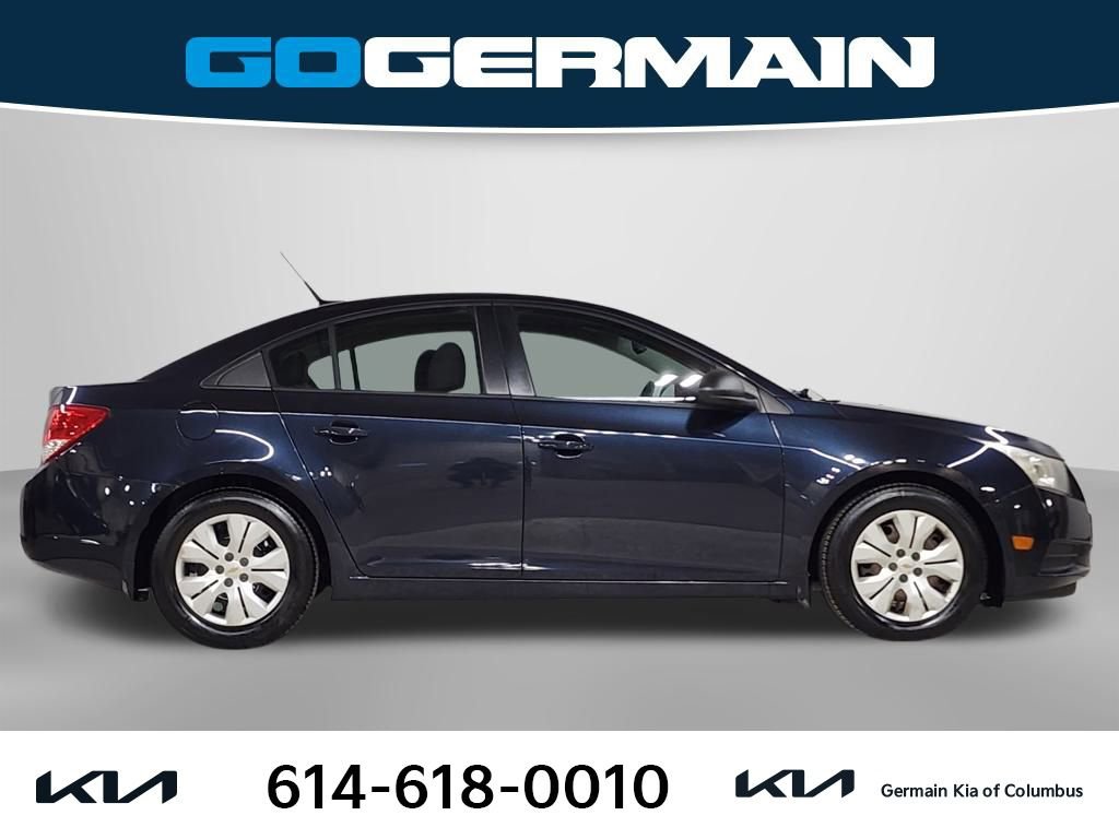 Used 2014 Chevrolet Cruze LS image 7