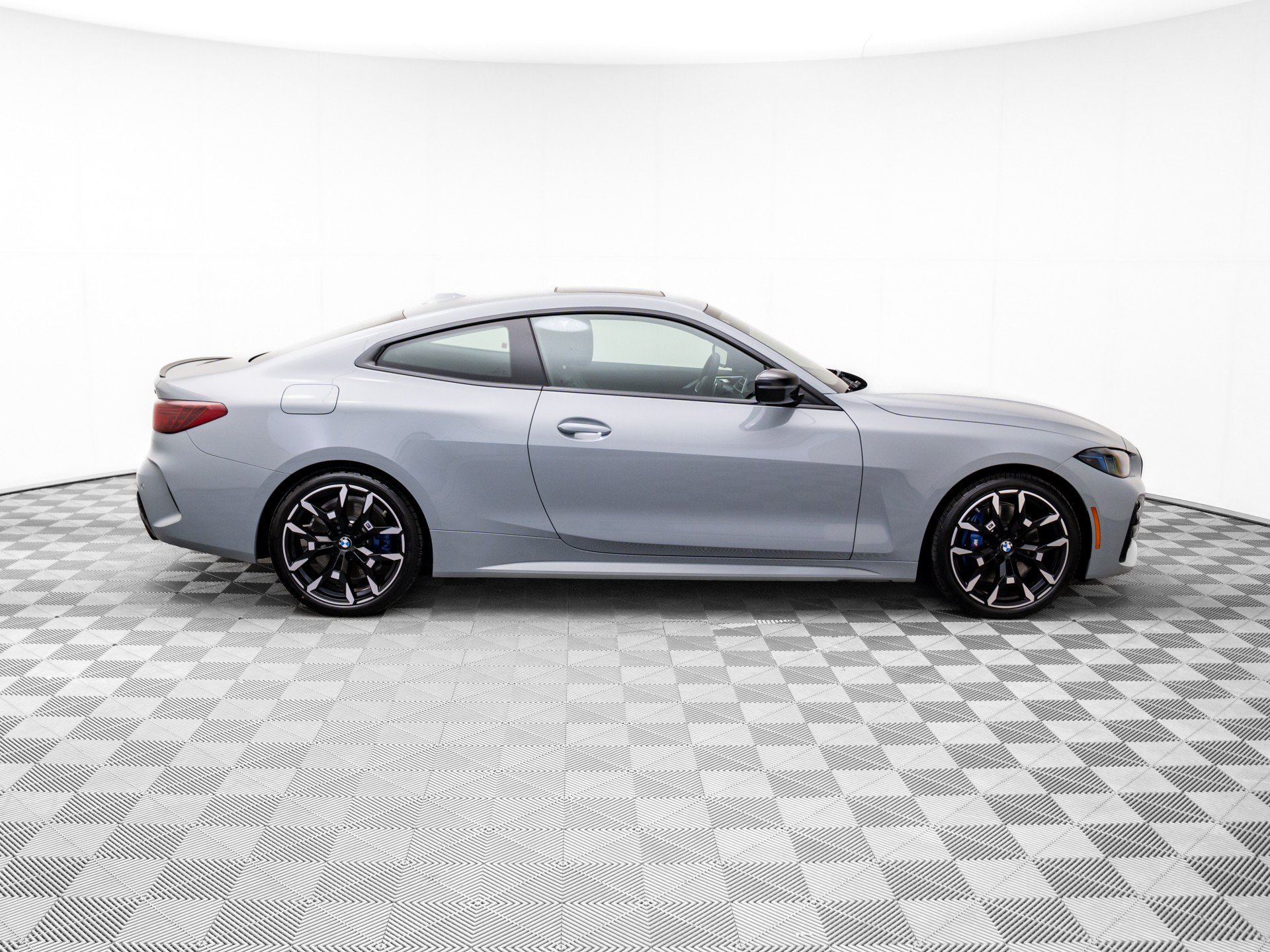 Used 2026 BMW 430i xDrive Coupe w/ M Sport Package AWD/4WD image 7