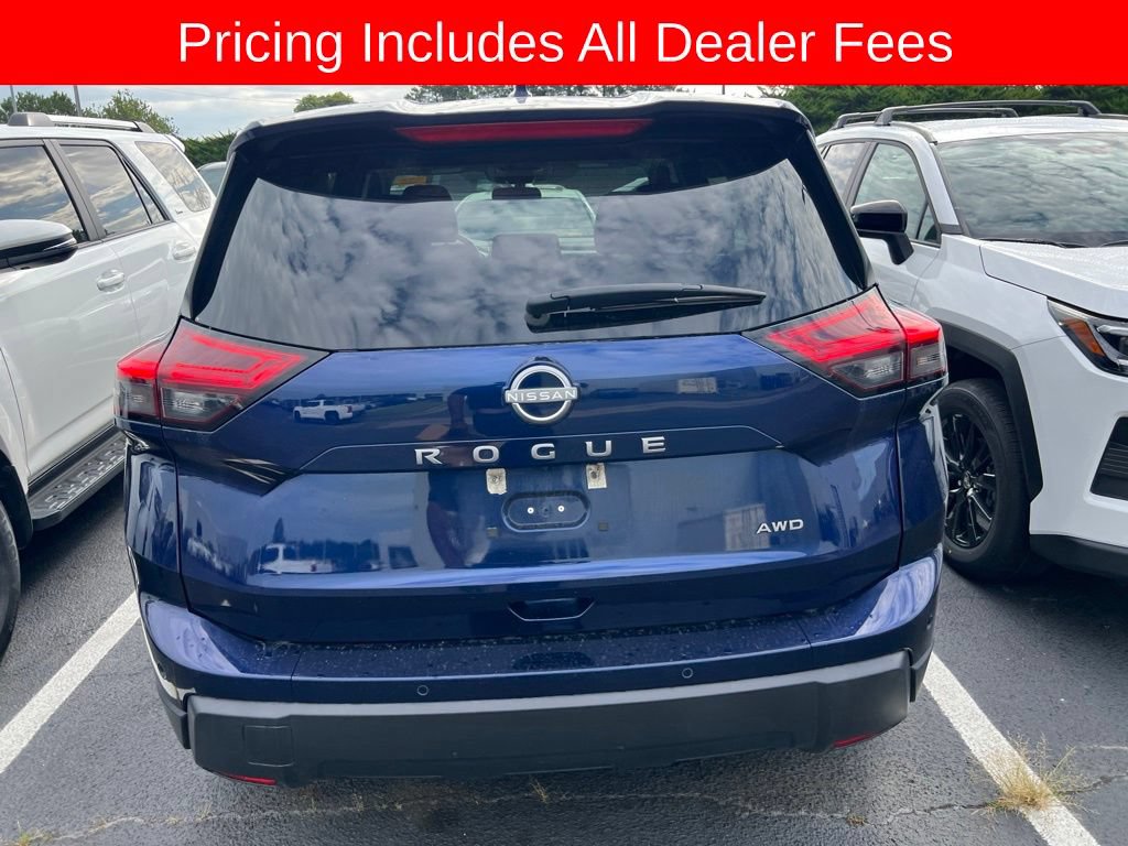 Used 2025 Nissan Rogue SV AWD/4WD image 5