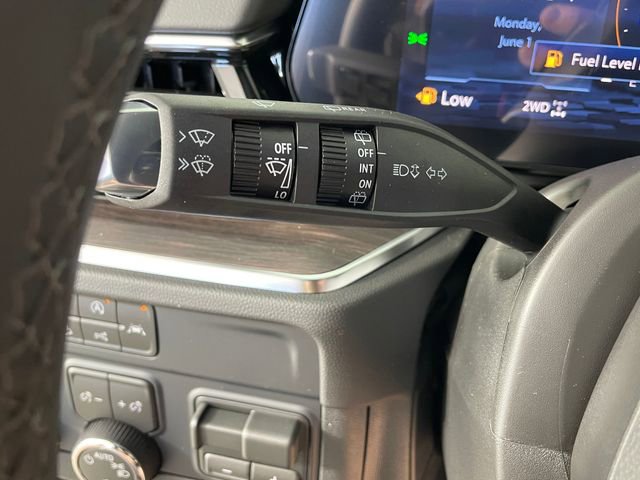 New 2026 Chevrolet Tahoe LS w/ LS Custom Edition AWD/4WD image 11