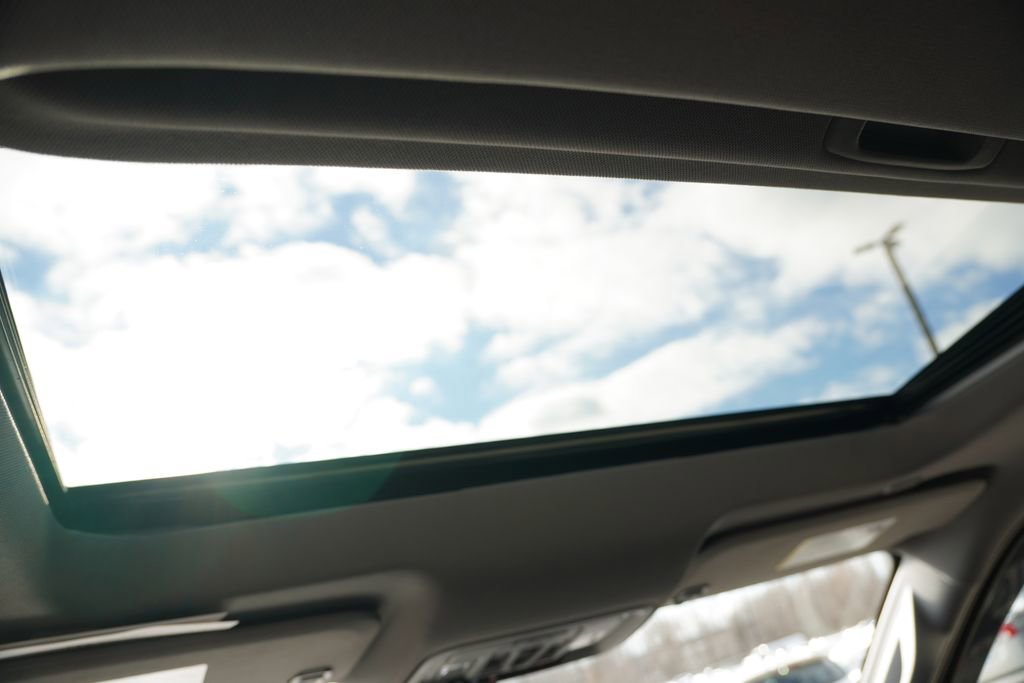 Certified 2021 Chevrolet Silverado 1500 LT Trail Boss w/ Convenience Package II image 20