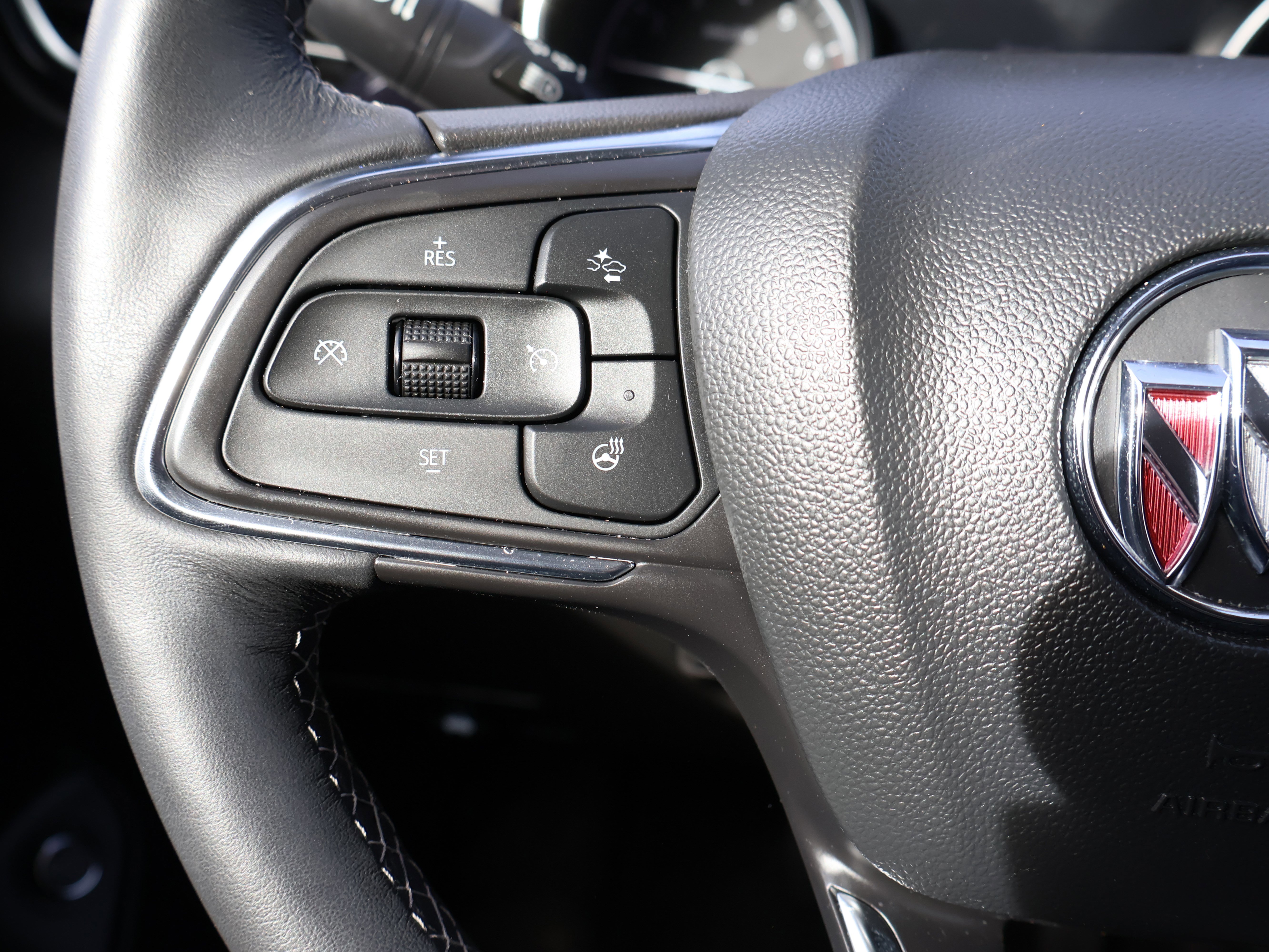 Used 2022 Buick Encore GX Essence w/ Advanced Technology Package image 32