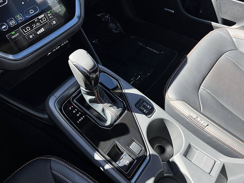 Certified 2025 Subaru Crosstrek 2.5i Limited w/ Crosstrek Mirror Package AWD/4WD image 17