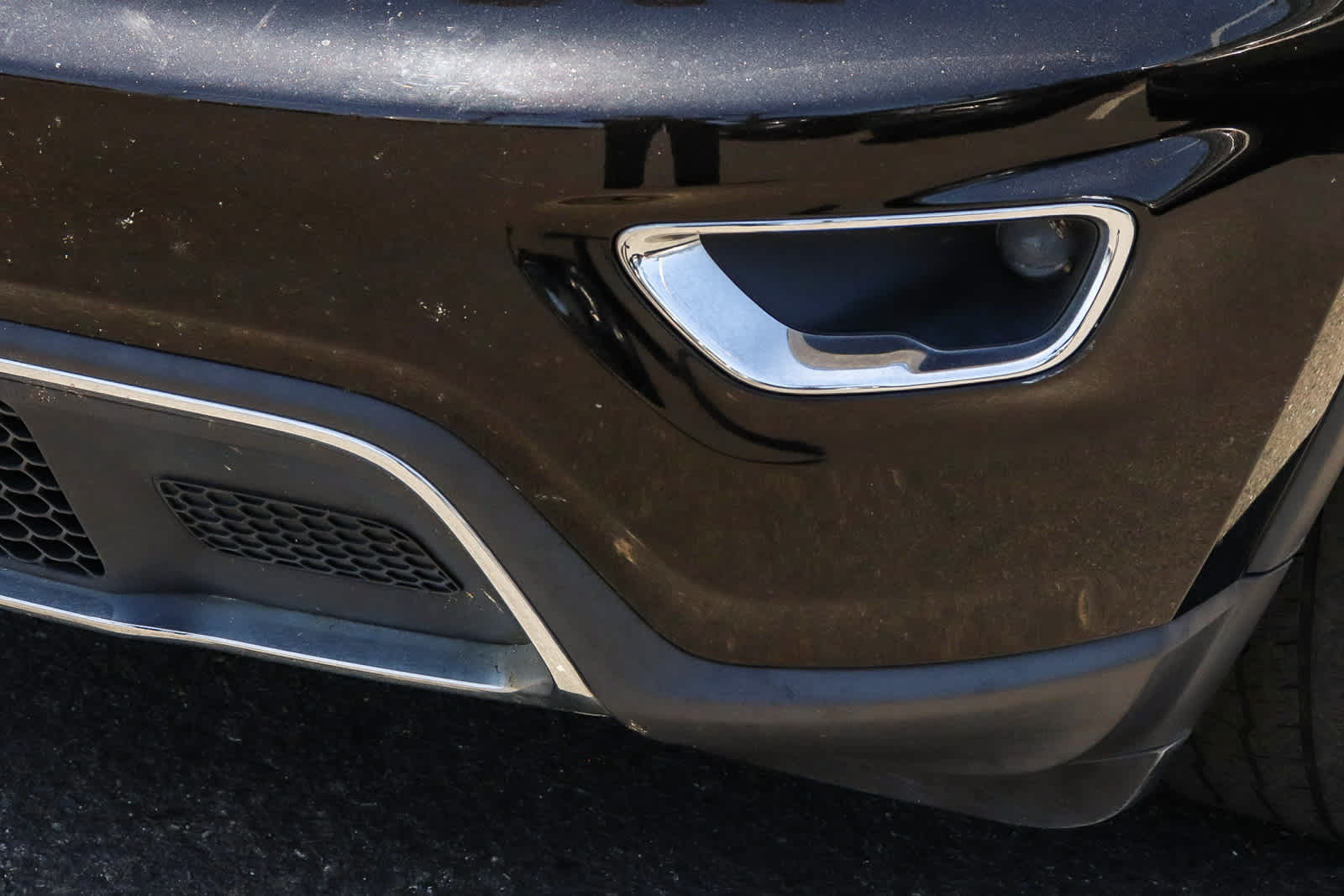 Used 2019 Jeep Grand Cherokee Limited RWD image 4