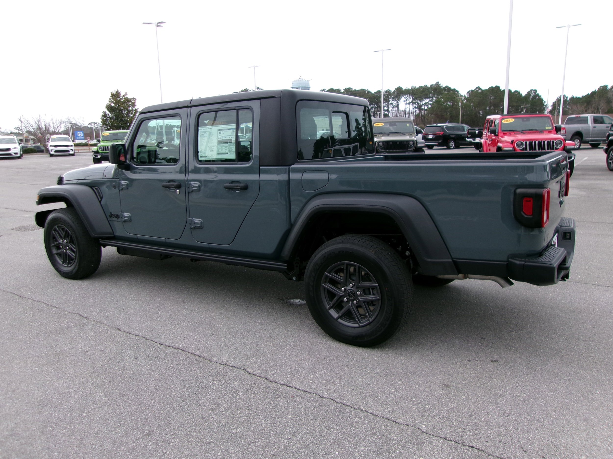 New 2026 Jeep Gladiator Sport image 3