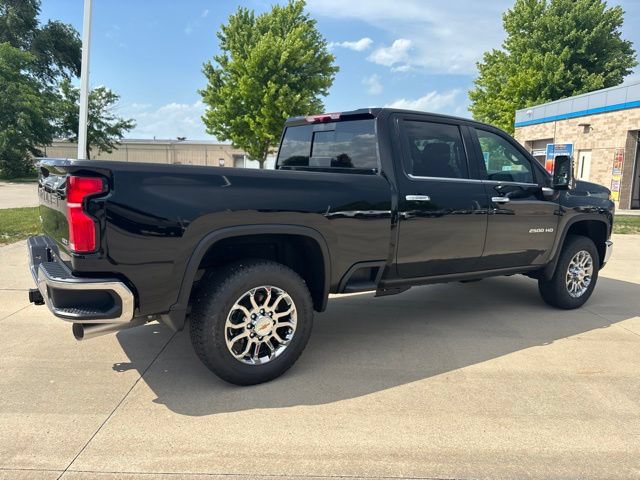 New 2026 Chevrolet Silverado 2500 LTZ w/ LTZ Convenience Package AWD/4WD image 32
