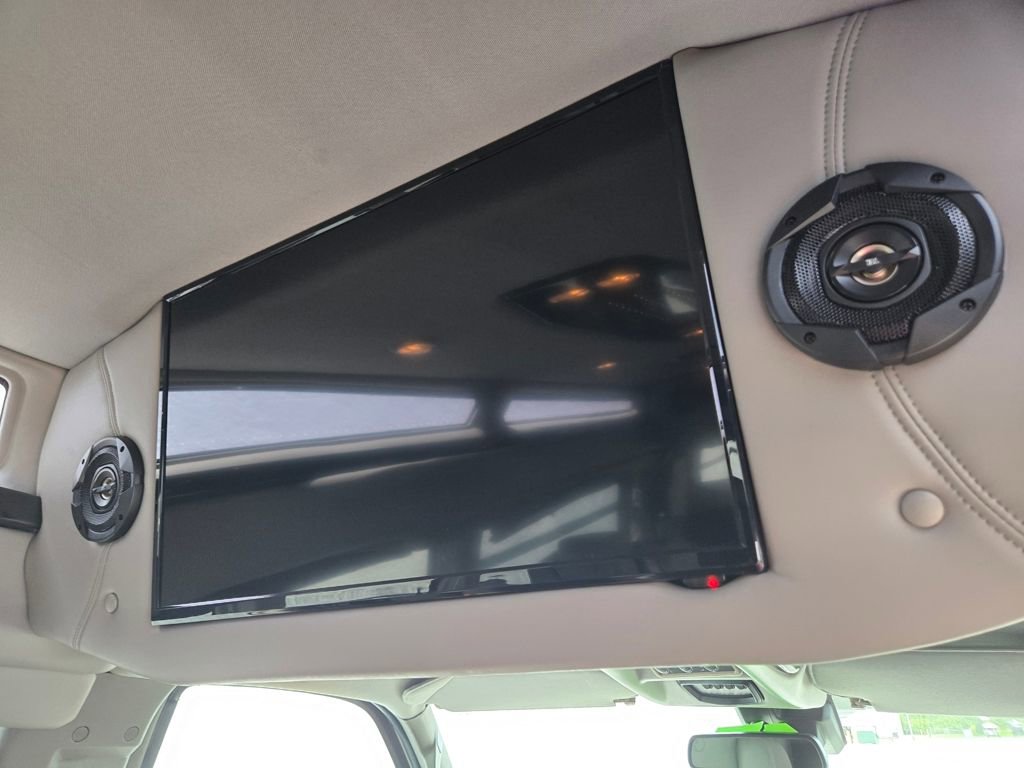 Used 2019 GMC Savana 2500 Extended w/ Enhanced Convenience Package image 26