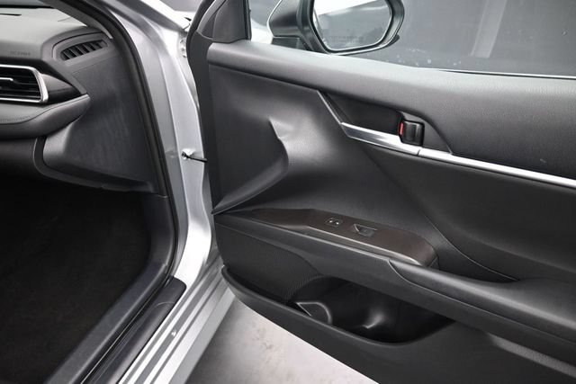 Used 2022 Toyota Camry LE FWD image 23