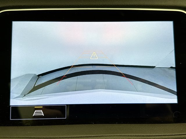 Used 2021 Cadillac XT4 Sport AWD/4WD image 16