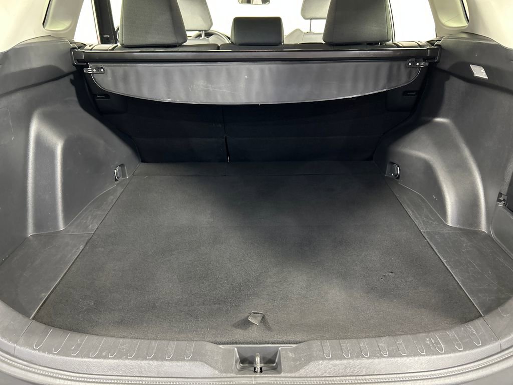 Used 2021 Toyota RAV4 XLE FWD image 19