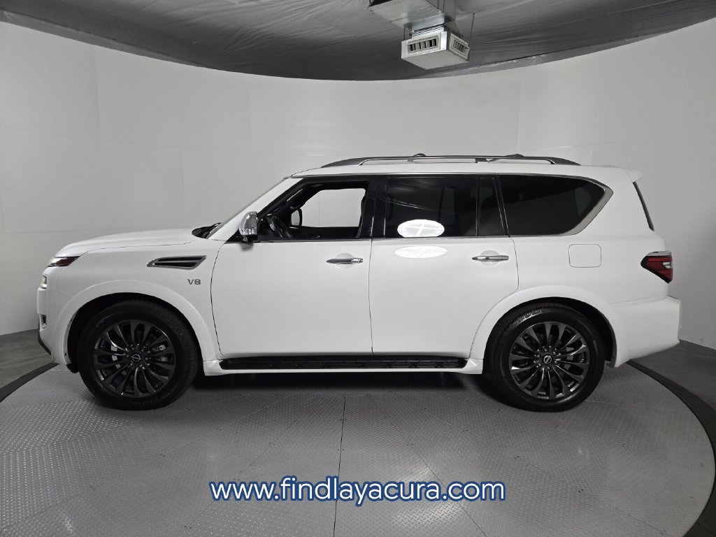 Used 2022 Nissan Armada Platinum w/ Captain's Chairs Package RWD image 3