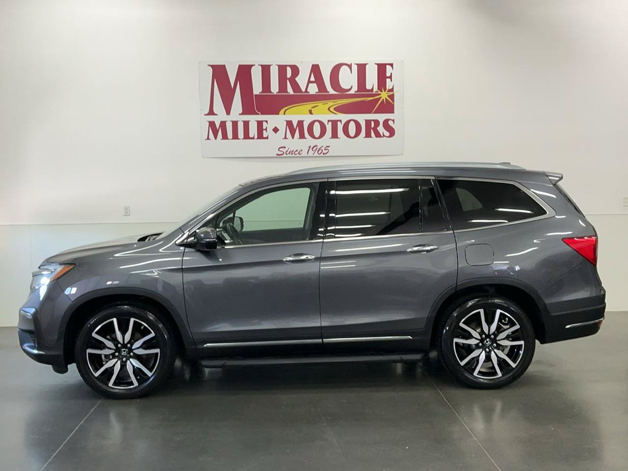 Used 2021 Honda Pilot Touring image 2