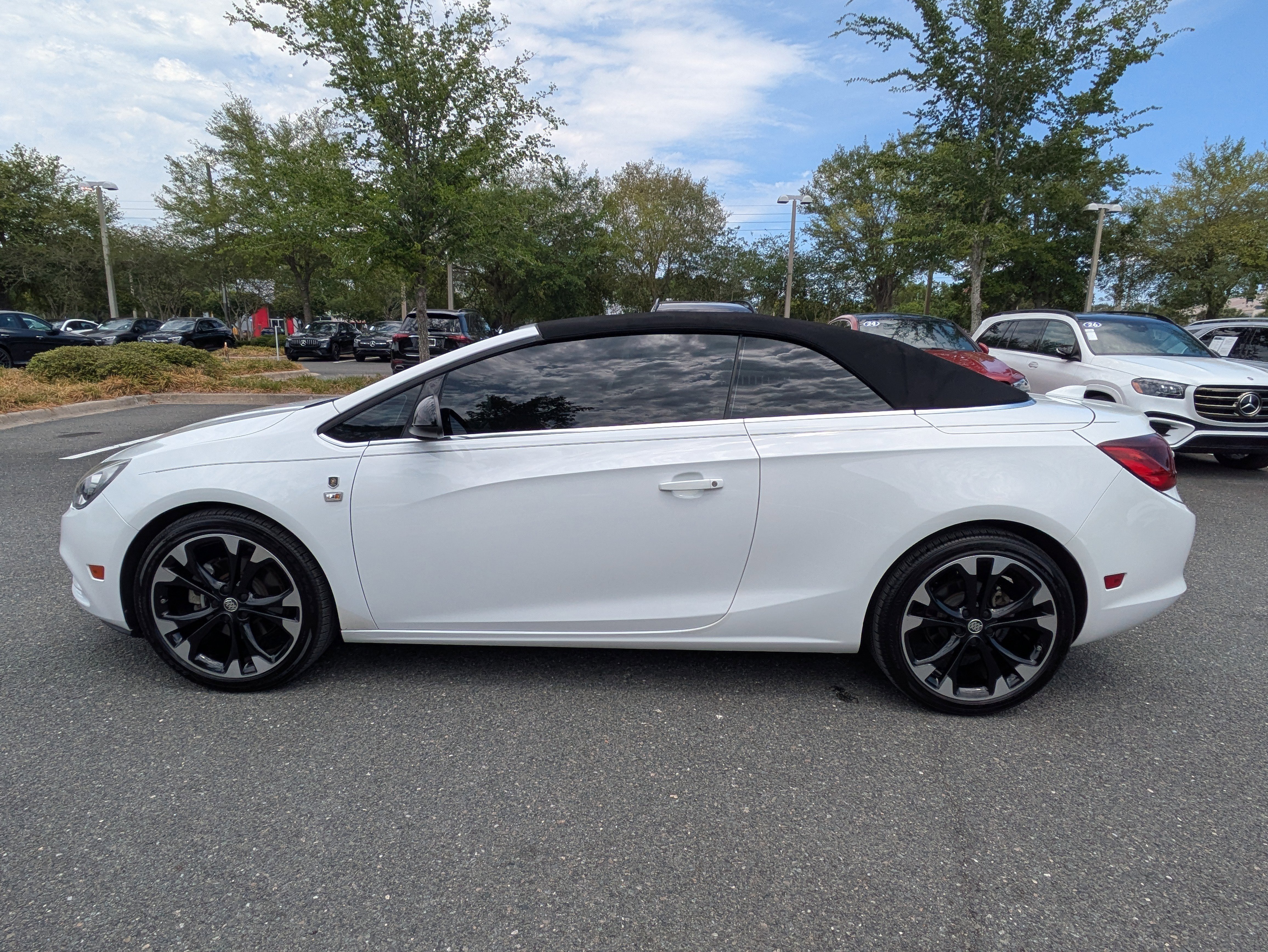 Used 2018 Buick Cascada Sport Touring w/ Dark Effects Package FWD image 7