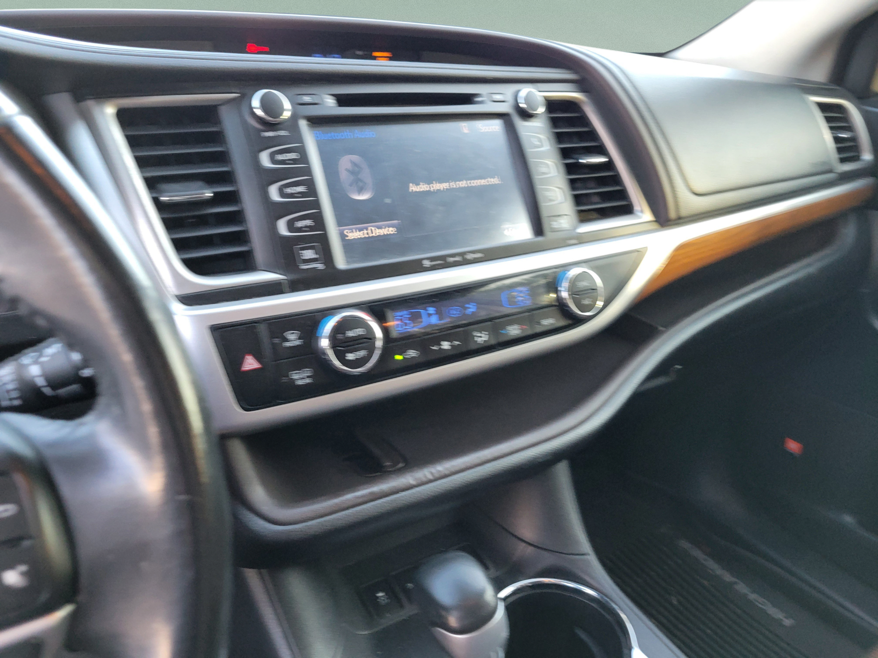 Used 2017 Toyota Highlander Limited FWD image 21