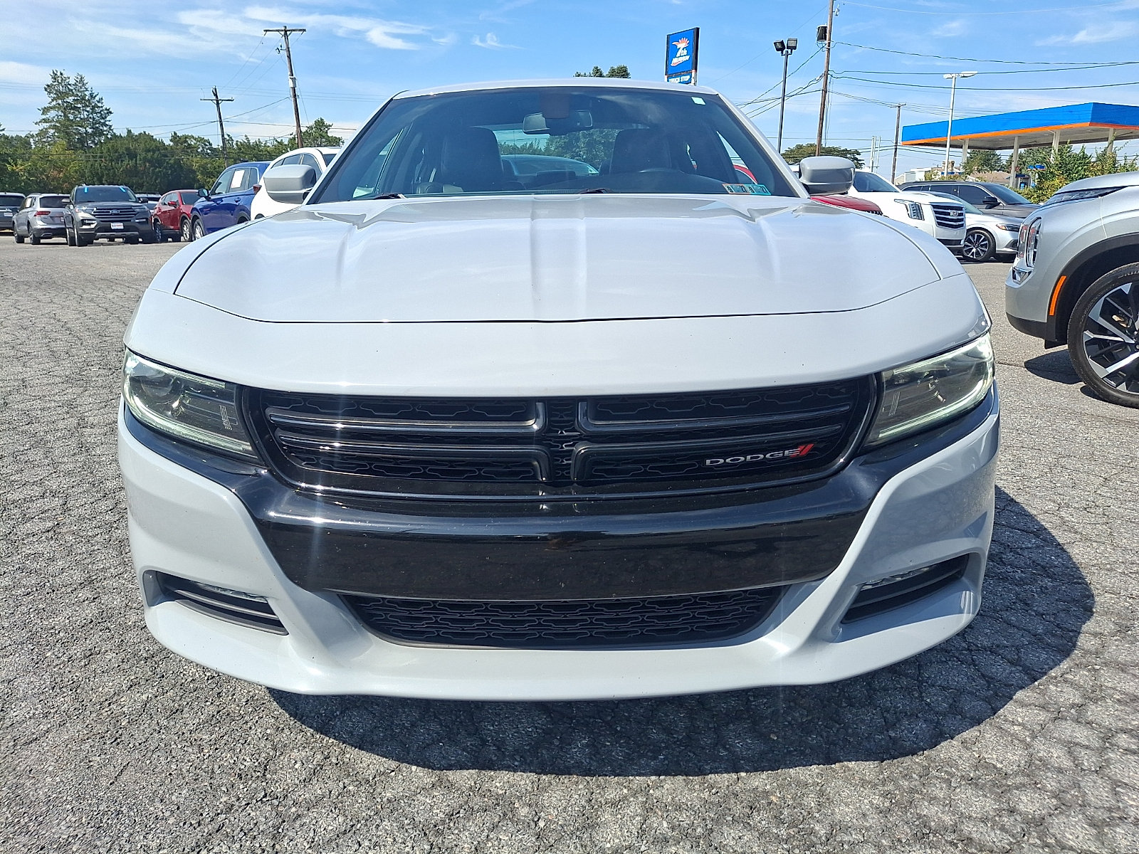 Used 2022 Dodge Charger SXT w/ Plus Group AWD/4WD image 2