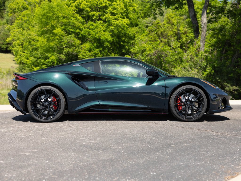 New 2026 Lotus Emira SE RWD image 8