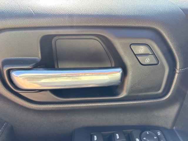 Used 2022 Chevrolet Silverado 1500 LT AWD/4WD image 14