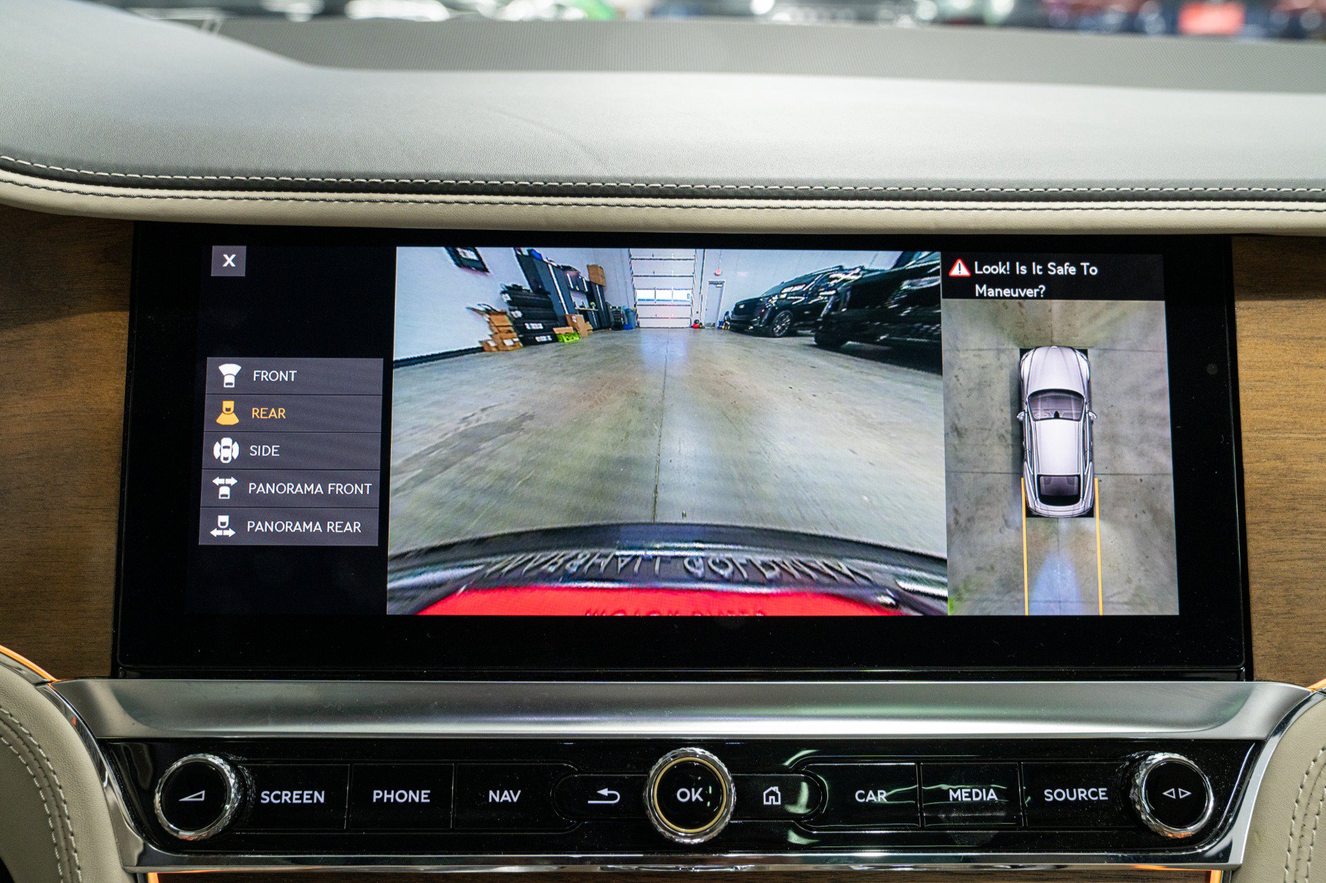 Used 2024 Bentley Continental GT V8 AWD/4WD image 36
