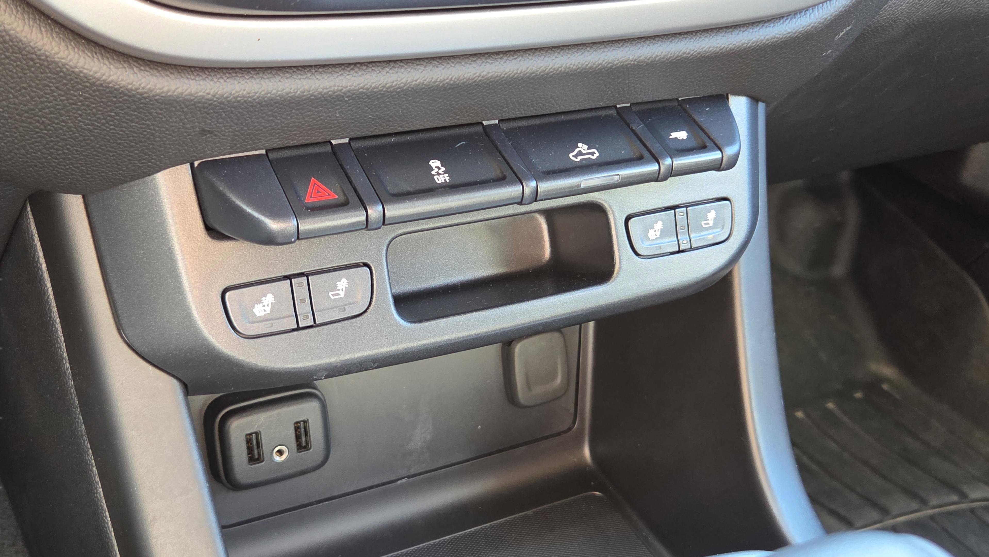 Used 2019 Chevrolet Colorado LT w/ LT Convenience Package image 11