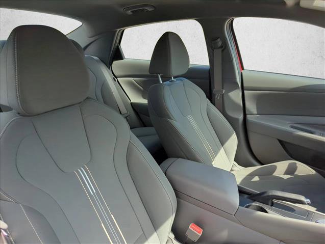 Used 2024 Hyundai Elantra SEL FWD image 26