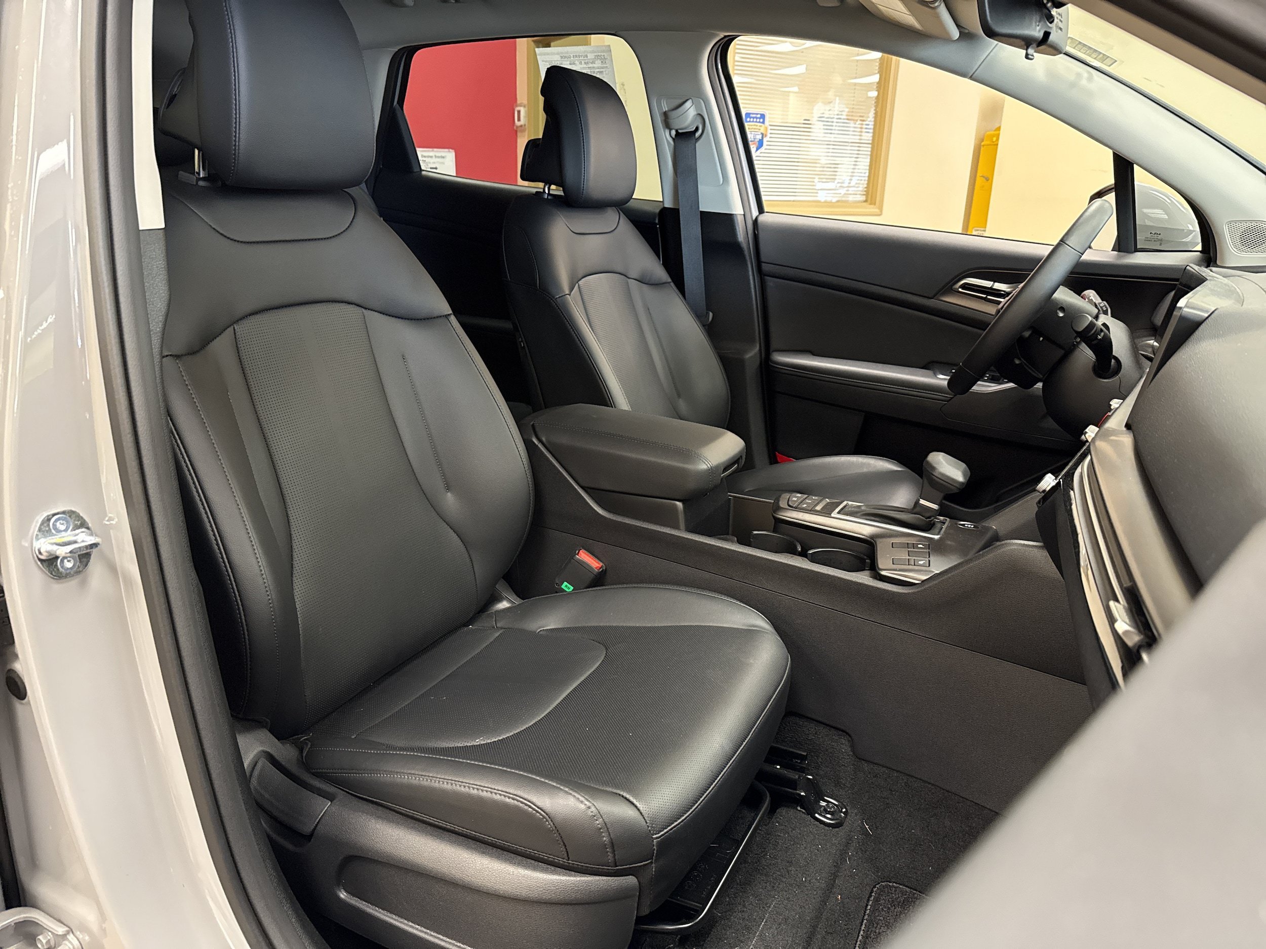 Used 2026 Kia Sportage EX AWD/4WD image 15