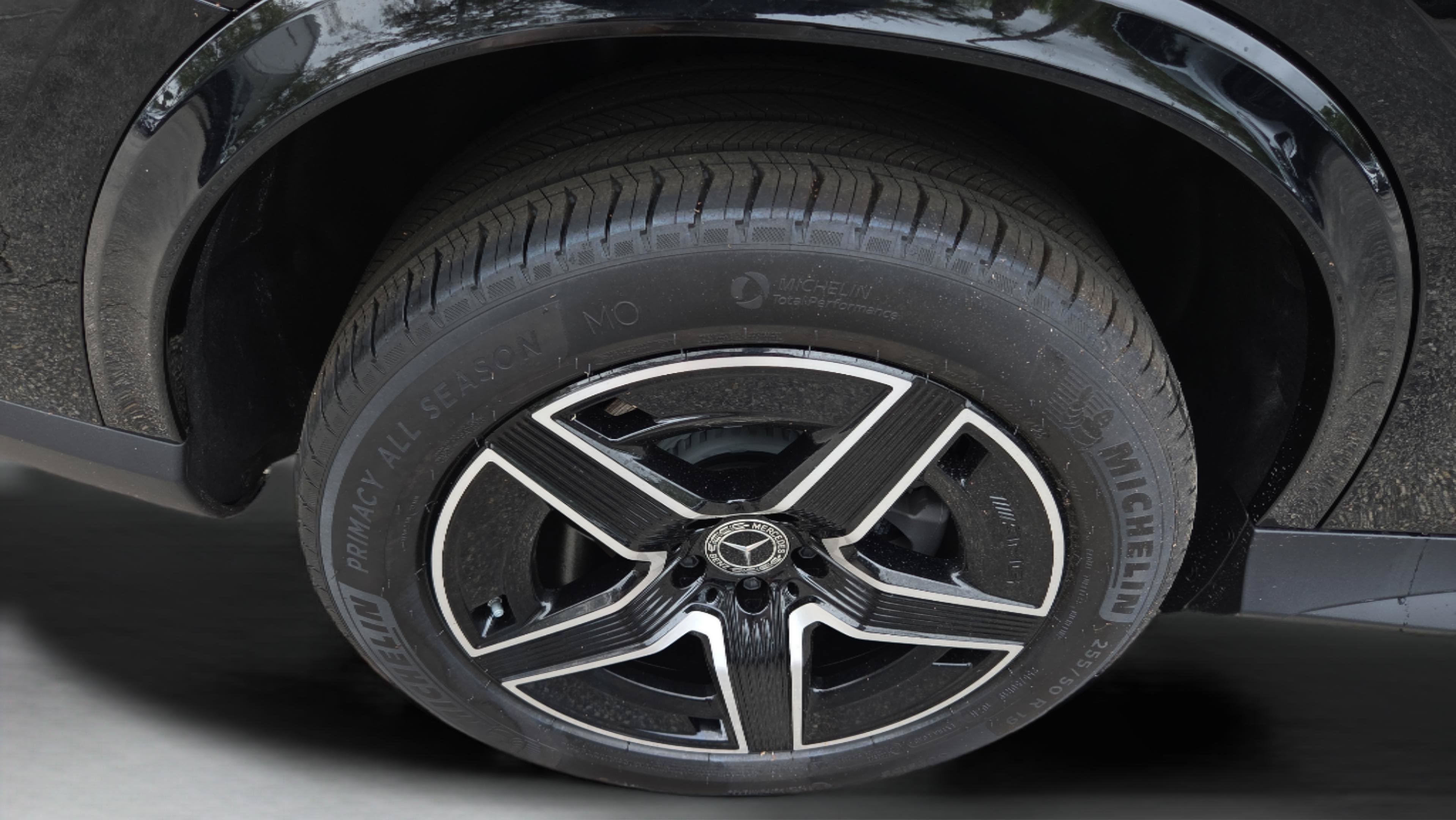 New 2026 Mercedes-Benz GLC 300 image 13