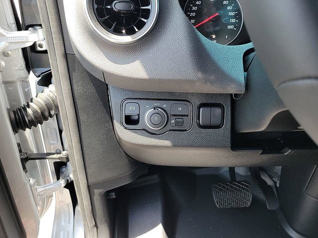 Used 2024 Mercedes-Benz Sprinter 2500 image 31
