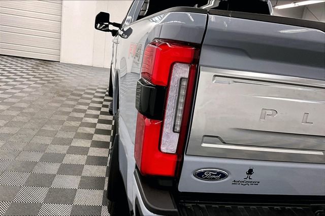 Used 2024 Ford F350 Platinum w/ FX4 Off-Road Package image 36