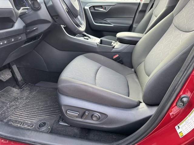Used 2024 Toyota RAV4 XLE image 6