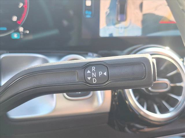 Used 2026 Mercedes-Benz GLB 35 AMG 4MATIC image 11