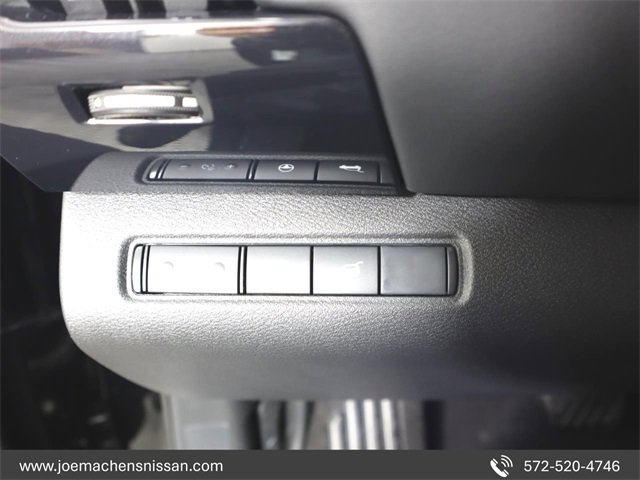 New 2025 Nissan Pathfinder SV w/ Cargo Package image 17