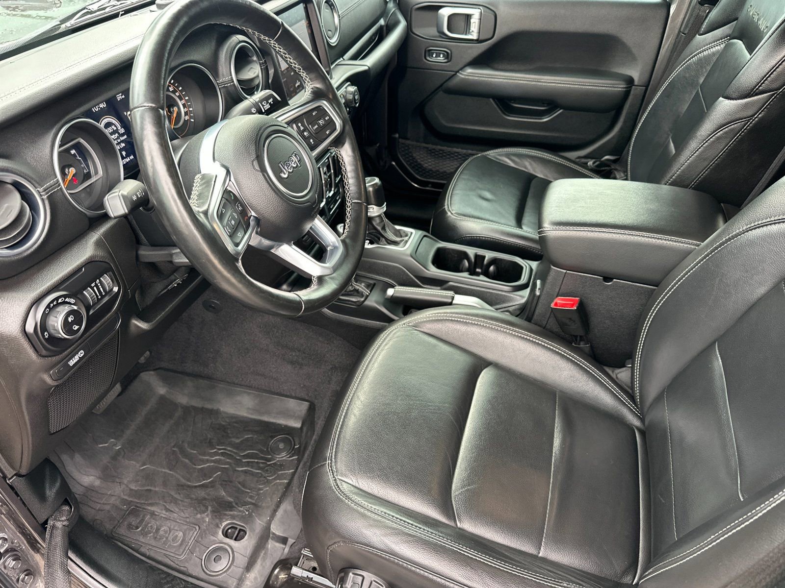 Used 2020 Jeep Gladiator Overland image 10
