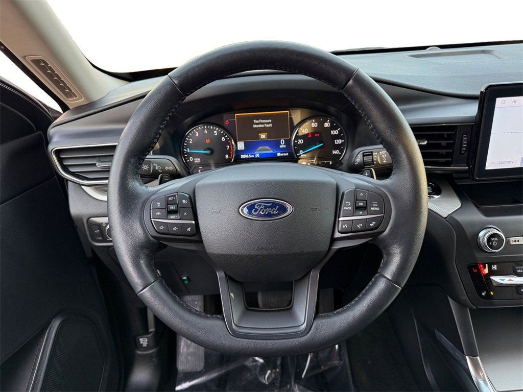 Used 2020 Ford Explorer XLT w/ Equipment Group 202A image 12