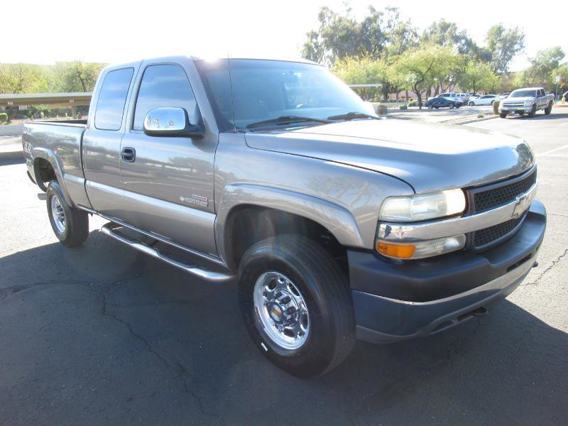 Used 2002 Chevrolet Silverado 2500 LS w/ Off-Road Skid Plate Pkg AWD/4WD image 4