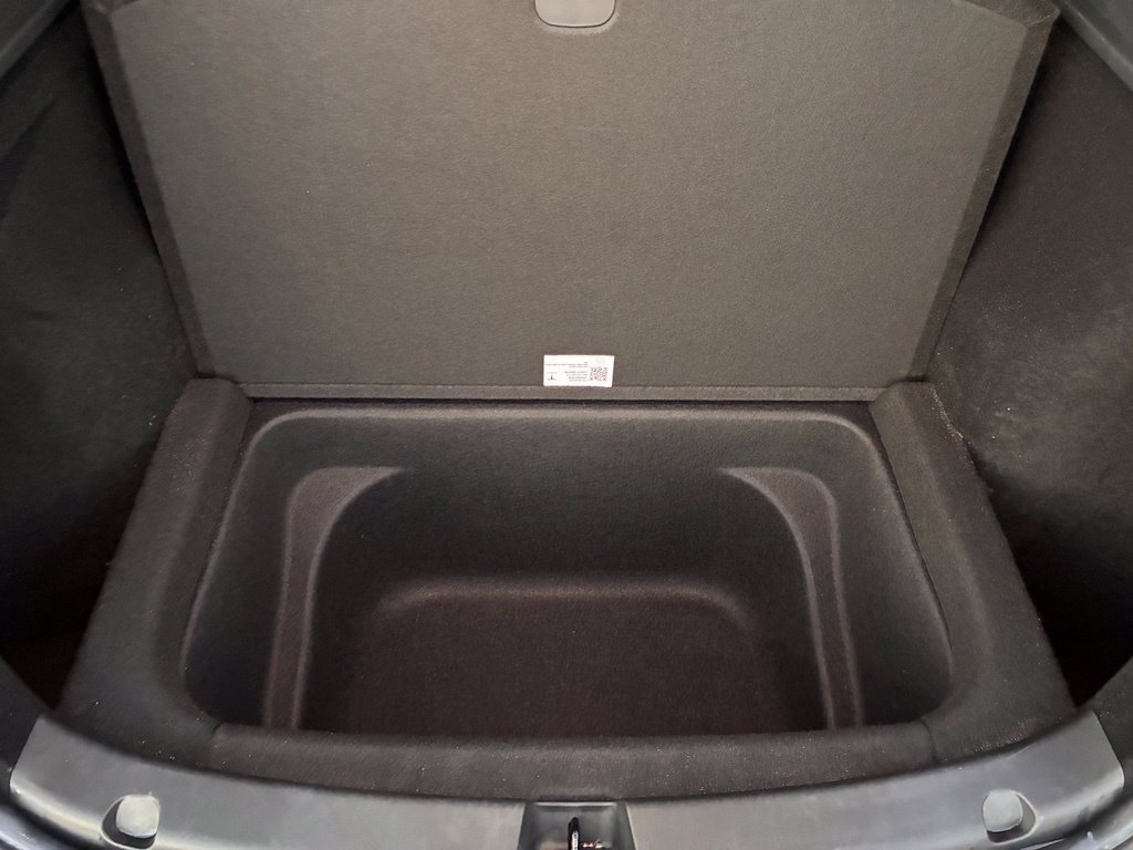 Used 2023 Tesla Model Y Long Range AWD/4WD image 13