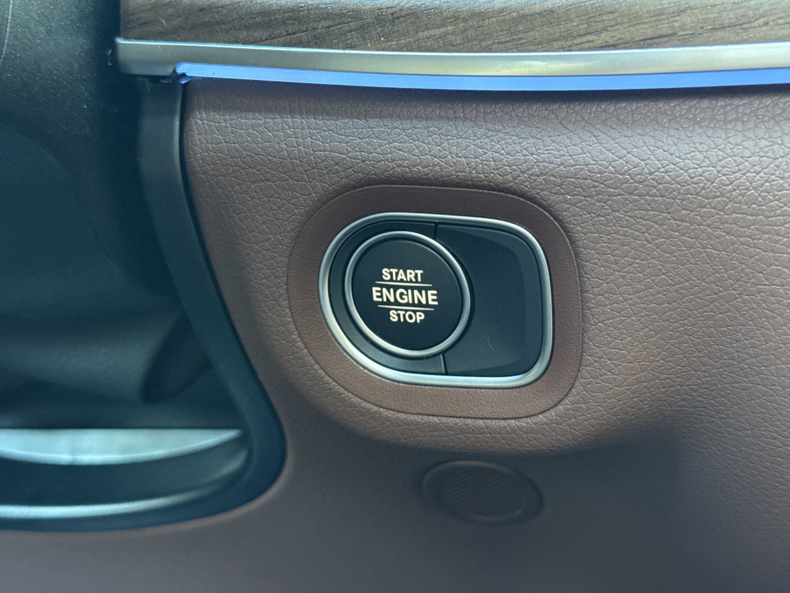 New 2026 Mercedes-Benz GLE 450e 4MATIC image 23