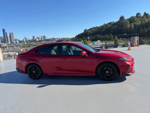 Used 2025 Toyota Camry SE FWD video 2